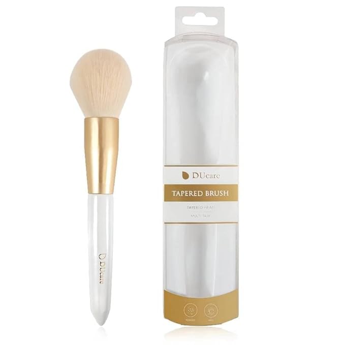 DUcare Tapered Blush Brush for Cheeks - Pointed Powder Brush for Light Application, Multi-Purpose Makeup Brushes Perfect for Highlighting, Defining, Sculpting, and Contouring