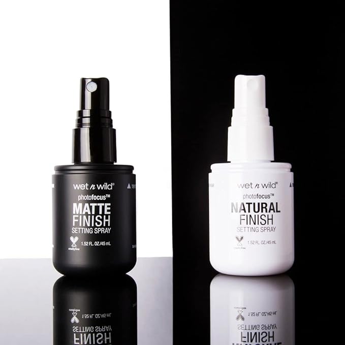 wet n wild Photo Focus Setting Mist, Up to 24HR Wear, Lightweight & Nourishing Aloe Formula, Suitable for All Skin Types, Cruelty-Free & Vegan - Seal the Deal