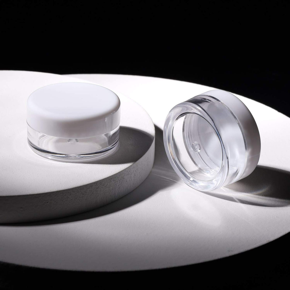 Refillable Cosmetic Sample Jars - 100 Pack 10g (0.35oz) White Small Travel Containers with Lids + 10 Mini Makeup Spatulas - BPA Free